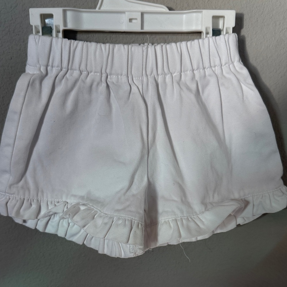 Busy Bees Girl’s White Ruffle Hem Shorts Sz 2